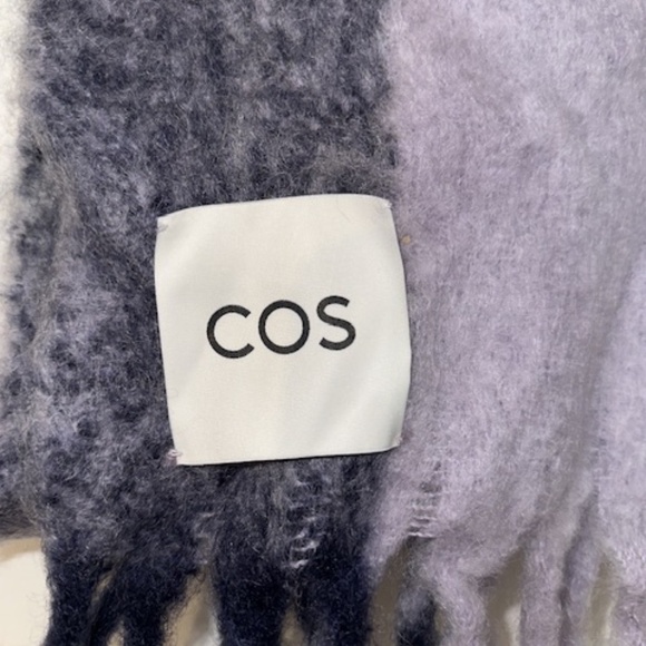 COS Mohair Scarf - Picture 2 of 4